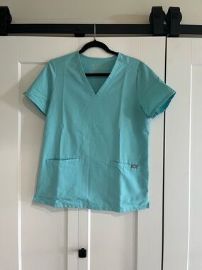 FIGS Neon Blue Casma, Size S